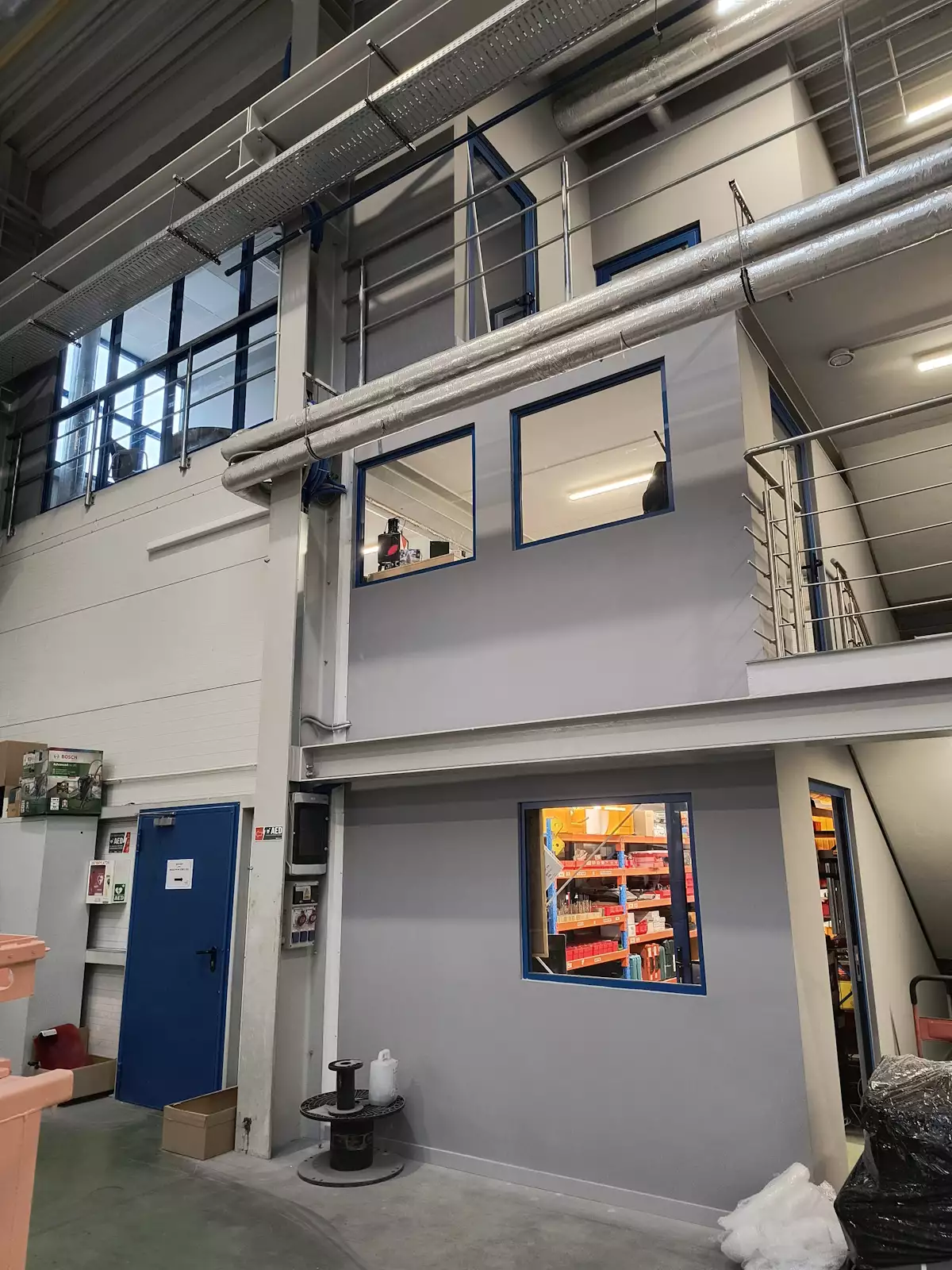 Modertrans przebudowa hali montażowej