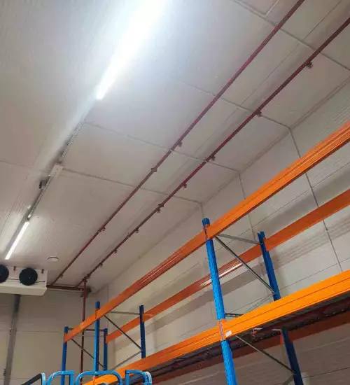 Magazyn wewnętrzny do materiałów o niskiej temperaturze samozapłonu