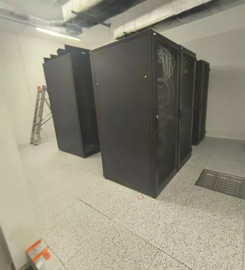Przebudowa serwerowni w hali logistycznej w Żernikach